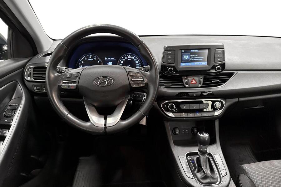 Hyundai i30 5d vaihtoauto