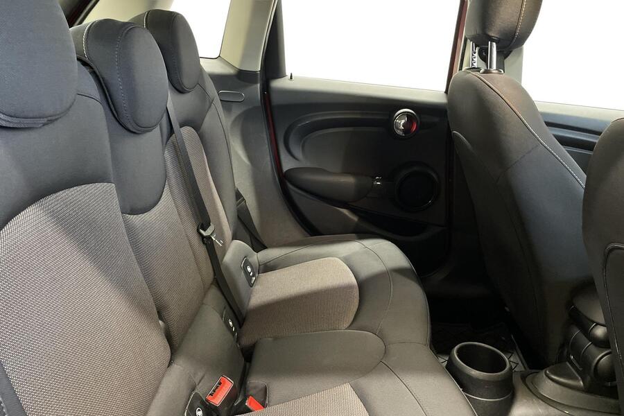 Mini Hatchback vaihtoauto