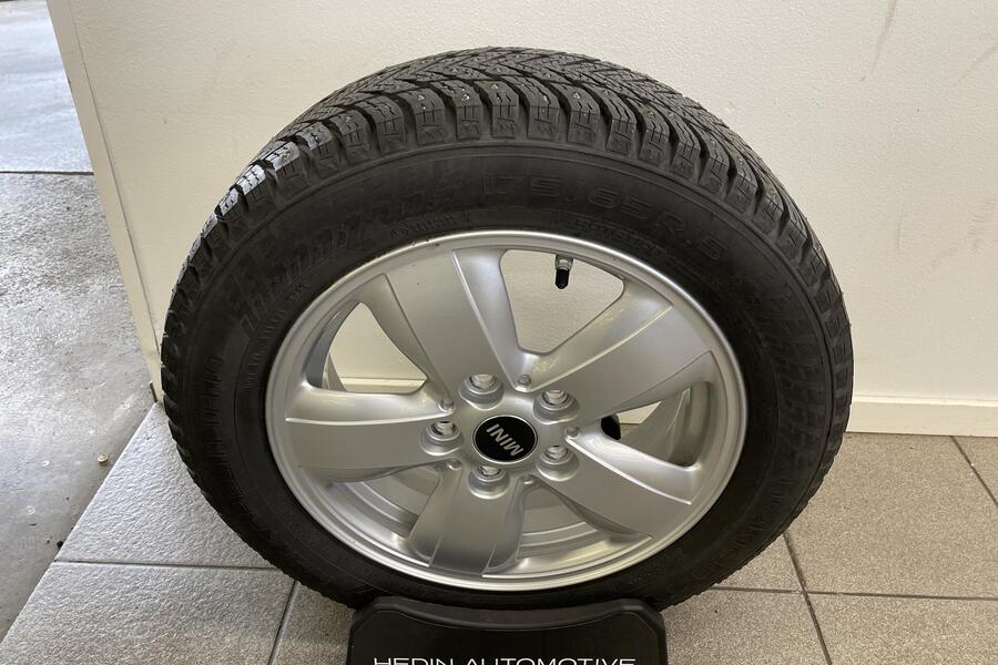 Mini Hatchback vaihtoauto