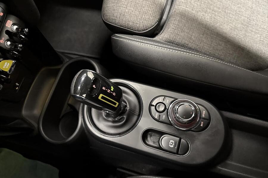 Mini Hatchback vaihtoauto