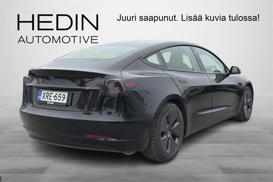 Tesla Model 3 vaihtoauto