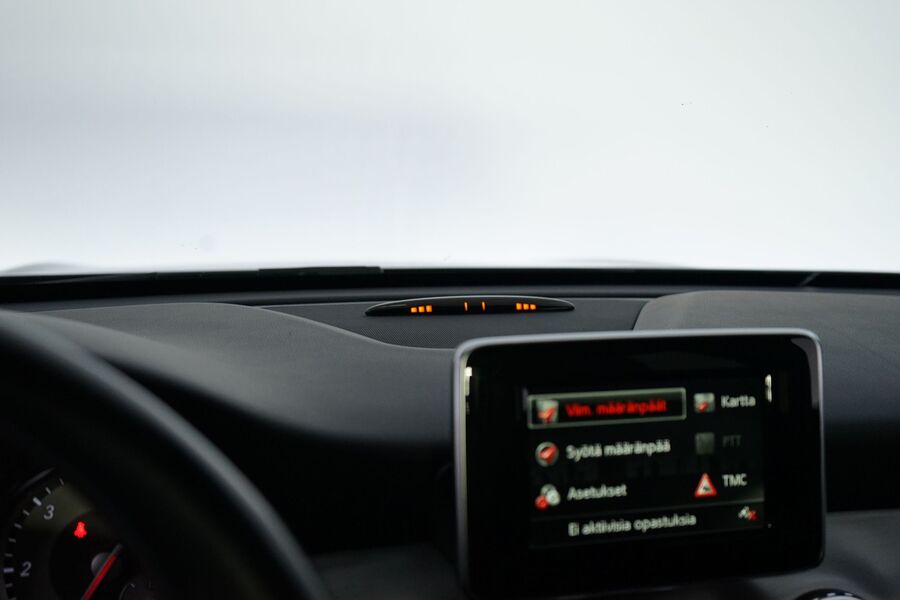 Mercedes-Benz GLA vaihtoauto