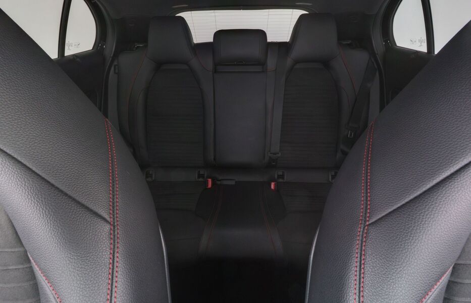 Mercedes-Benz GLA vaihtoauto