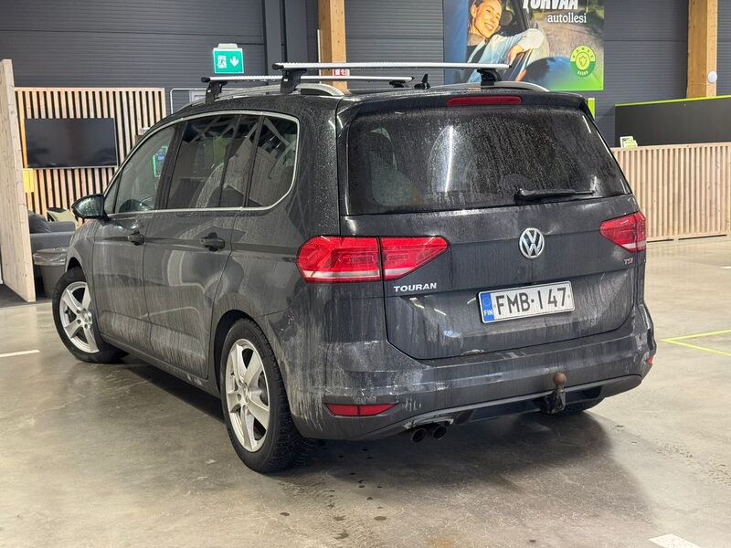 Volkswagen Touran vaihtoauto