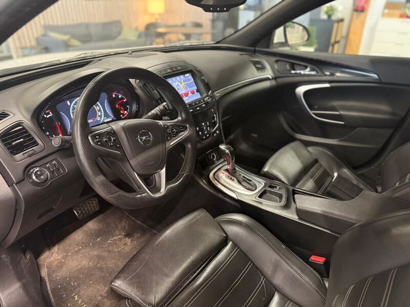 Opel Insignia vaihtoauto