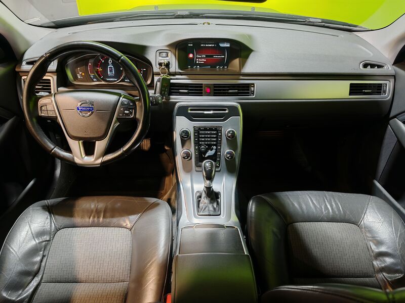 Volvo V70 vaihtoauto