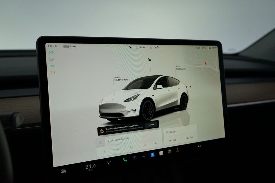 Tesla Model Y vaihtoauto