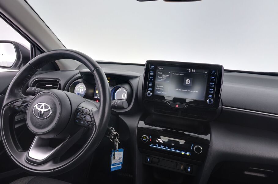 Toyota Yaris Cross vaihtoauto