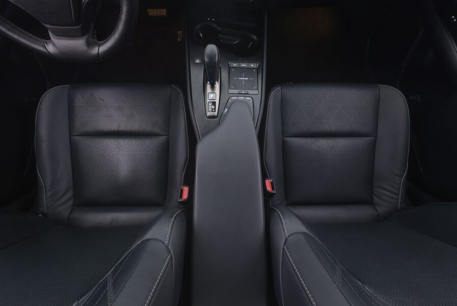 Lexus UX vaihtoauto