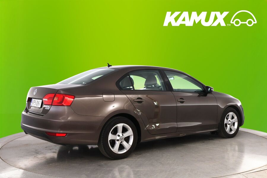 Volkswagen Jetta vaihtoauto