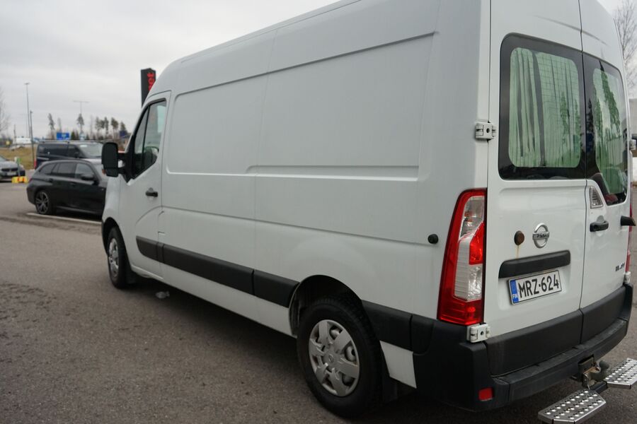 Nissan NV400 vaihtoauto