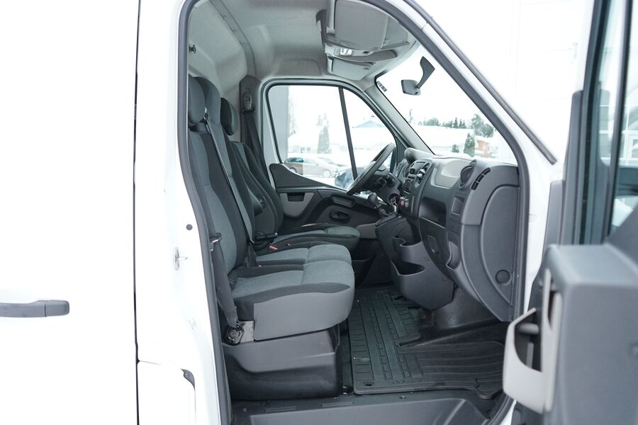 Nissan NV400 vaihtoauto