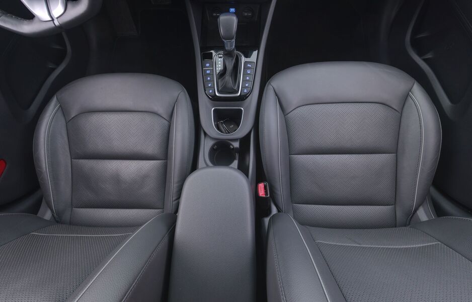 Hyundai IONIQ plug-in vaihtoauto