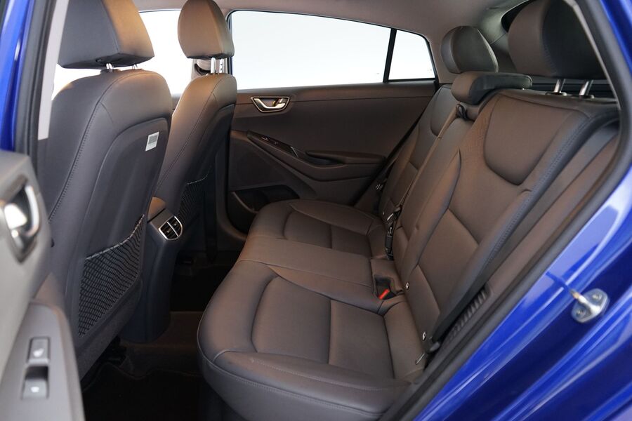 Hyundai IONIQ plug-in vaihtoauto