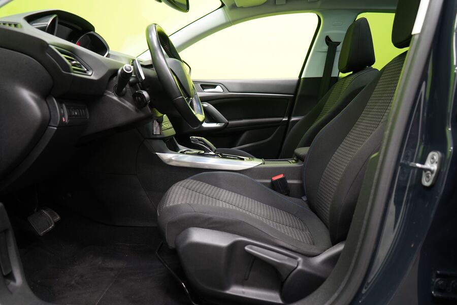 Peugeot 308 vaihtoauto