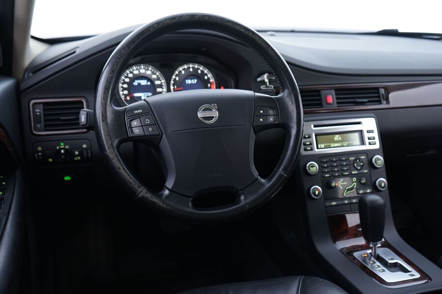 Volvo V70 vaihtoauto