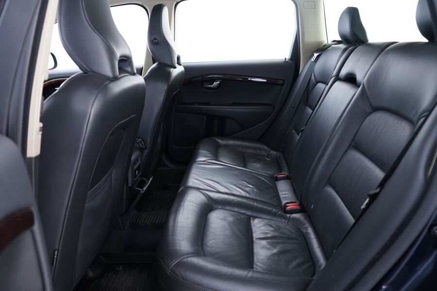 Volvo V70 vaihtoauto