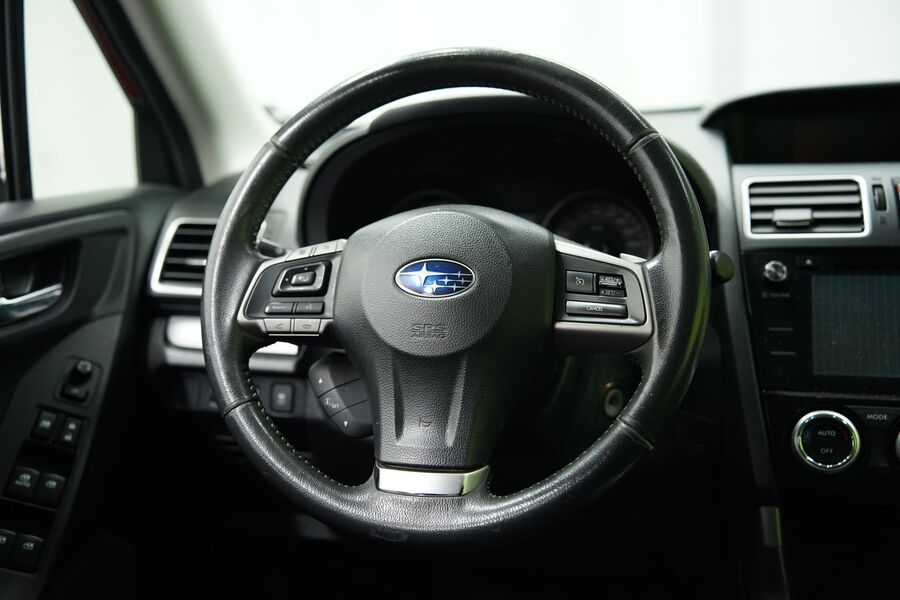 Subaru Forester vaihtoauto