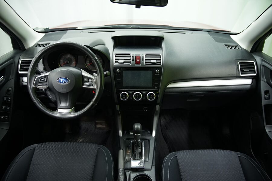 Subaru Forester vaihtoauto