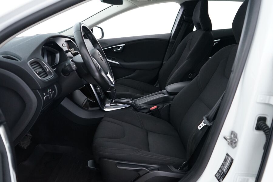 Volvo V40 Cross Country vaihtoauto