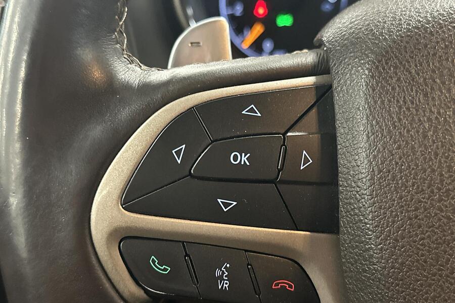 Jeep Grand Cherokee vaihtoauto