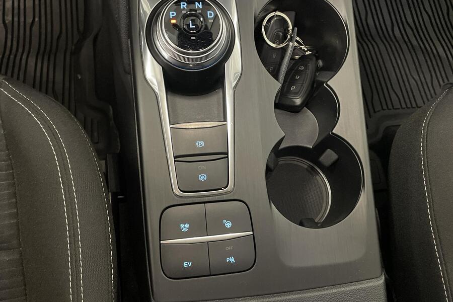 Ford Kuga vaihtoauto