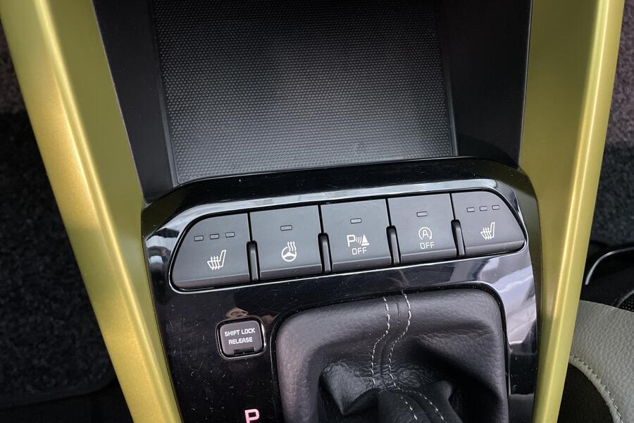 Kia Stonic vaihtoauto