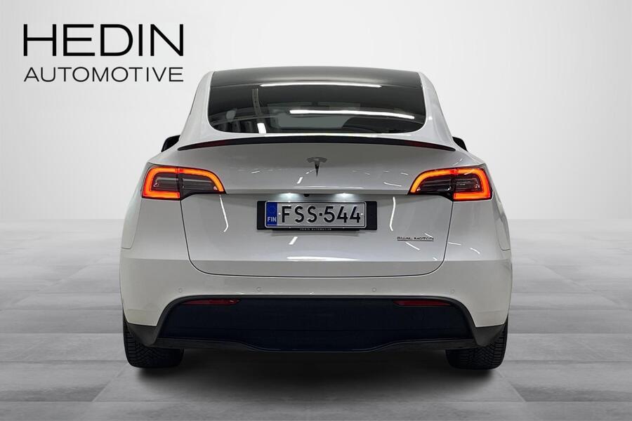 Tesla Model Y vaihtoauto