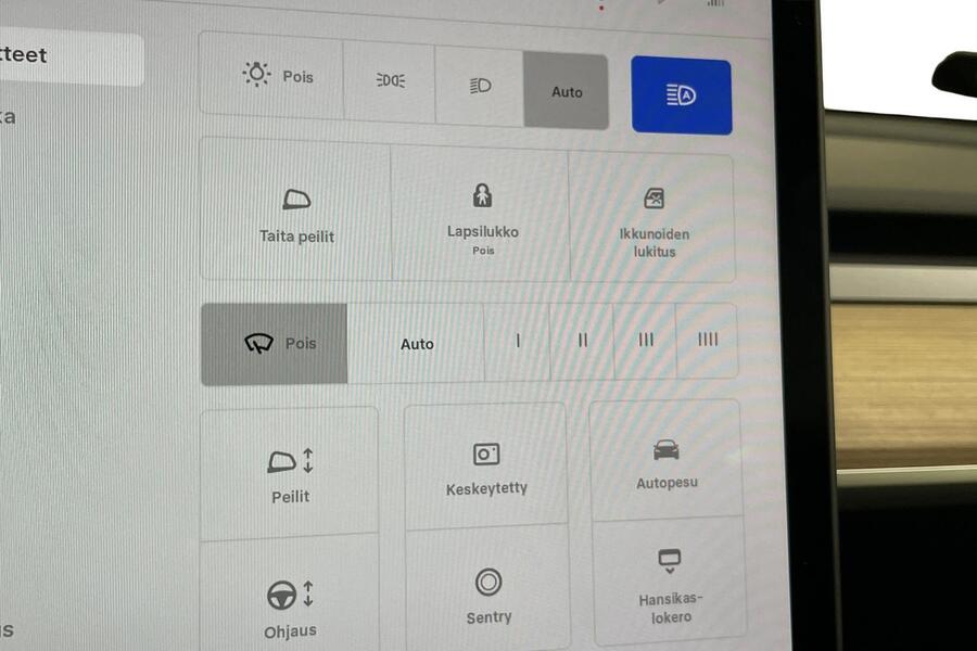 Tesla Model Y vaihtoauto