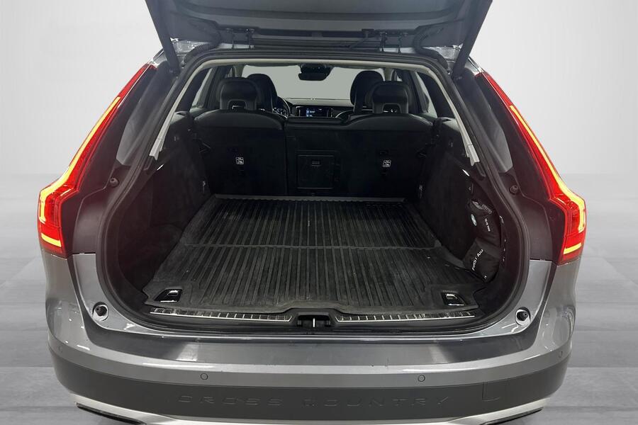 Volvo V90 Cross Country vaihtoauto