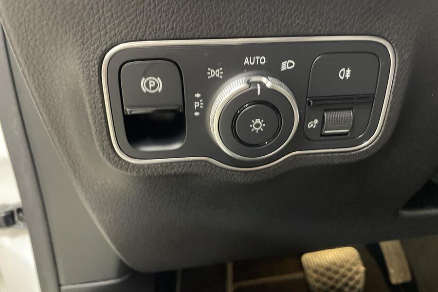 Mercedes-Benz EQB vaihtoauto