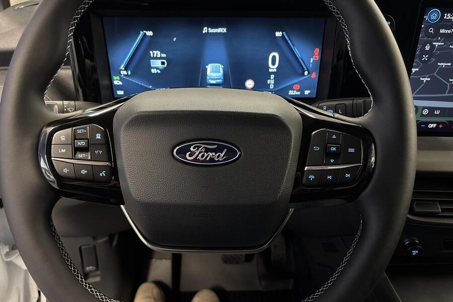 Ford Transit Courier vaihtoauto