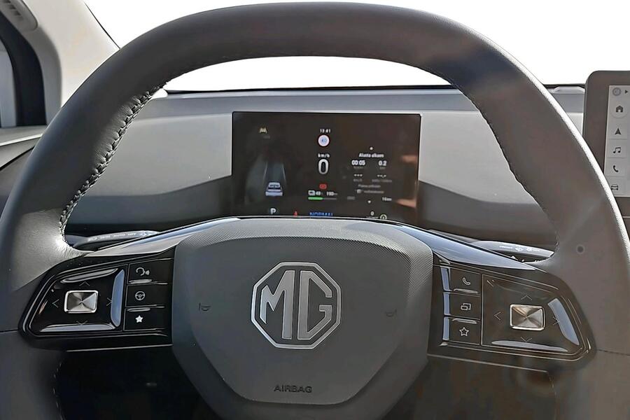 MG MG4 vaihtoauto