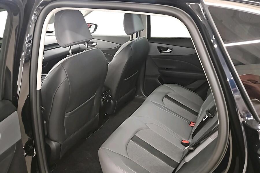 MG MGS5 EV vaihtoauto