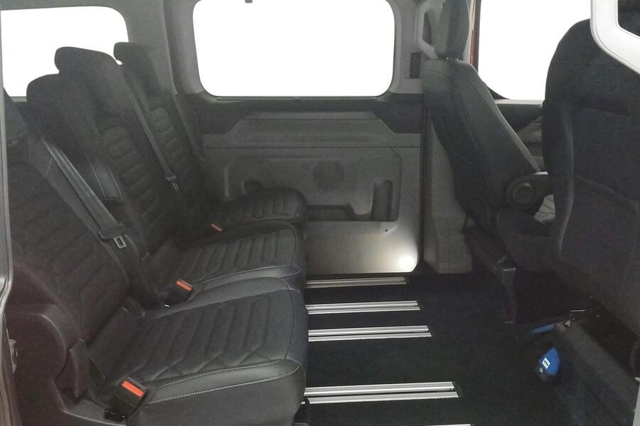 Ford Tourneo Custom vaihtoauto