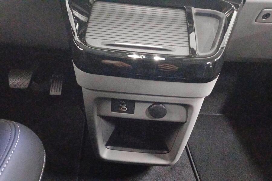 Ford Tourneo Custom vaihtoauto