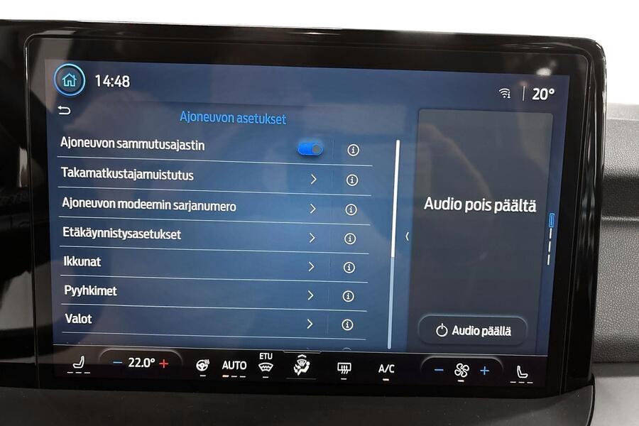 Ford Tourneo Courier vaihtoauto