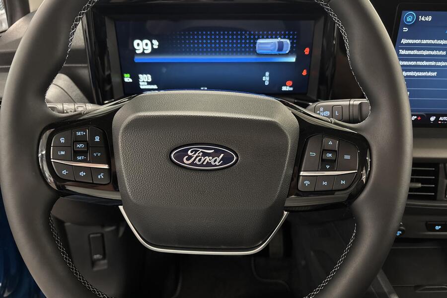 Ford Tourneo Courier vaihtoauto