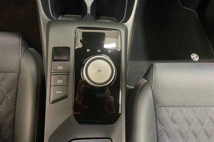 MG MG3 vaihtoauto