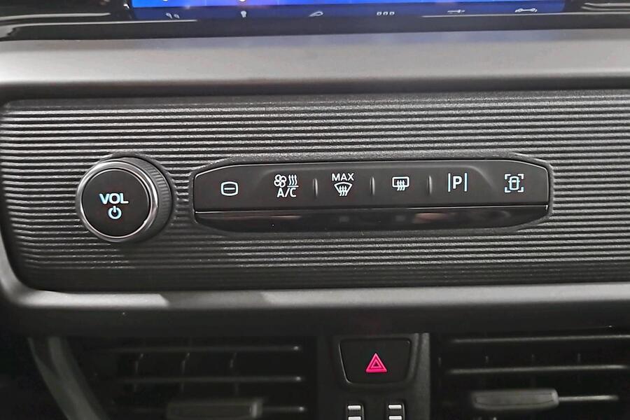 Ford Transit Courier vaihtoauto