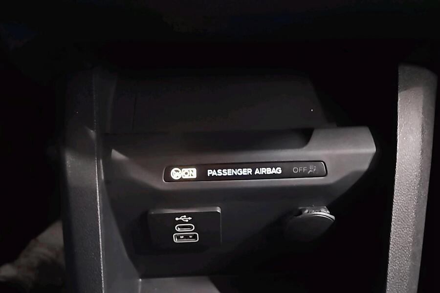 Ford Transit Courier vaihtoauto