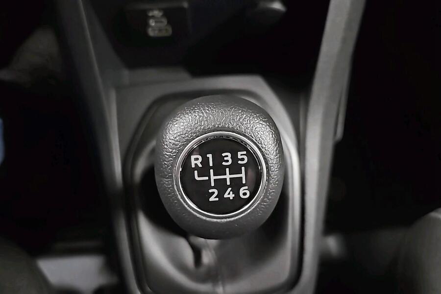 Ford Transit Courier vaihtoauto