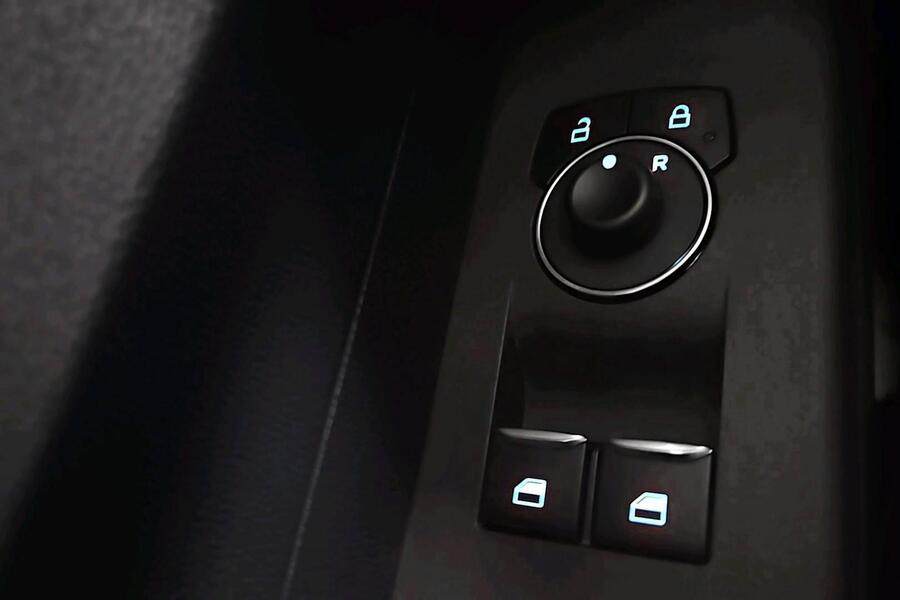 Ford Transit Courier vaihtoauto