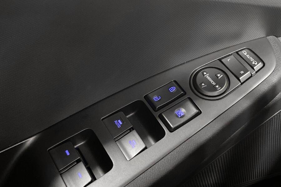 Hyundai IONIQ hybrid vaihtoauto