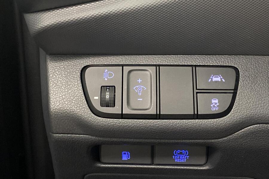 Hyundai IONIQ hybrid vaihtoauto