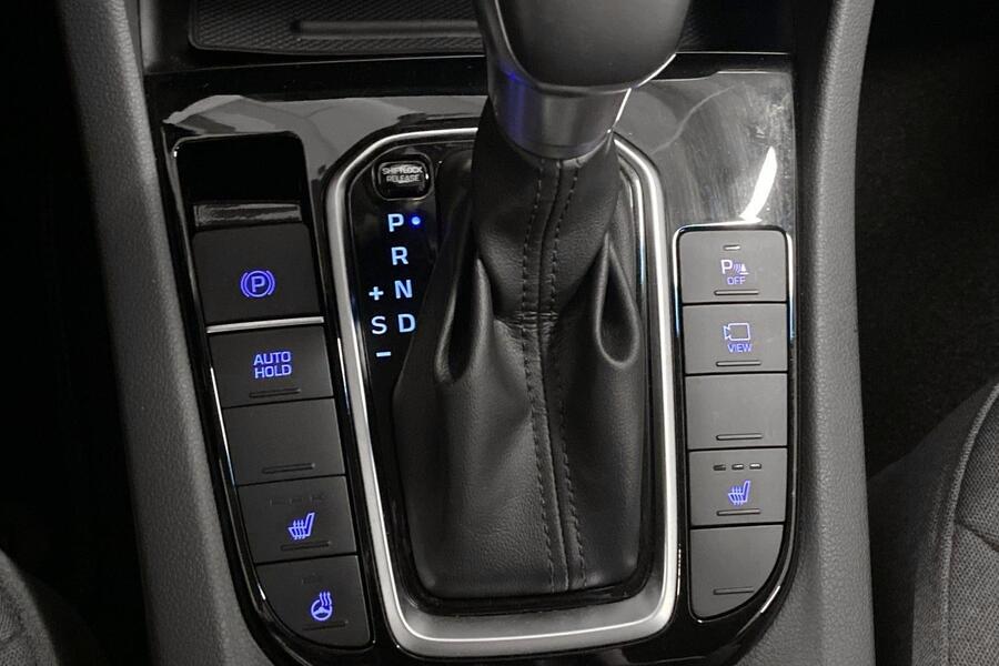 Hyundai IONIQ hybrid vaihtoauto