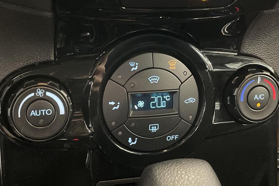 Ford Fiesta vaihtoauto