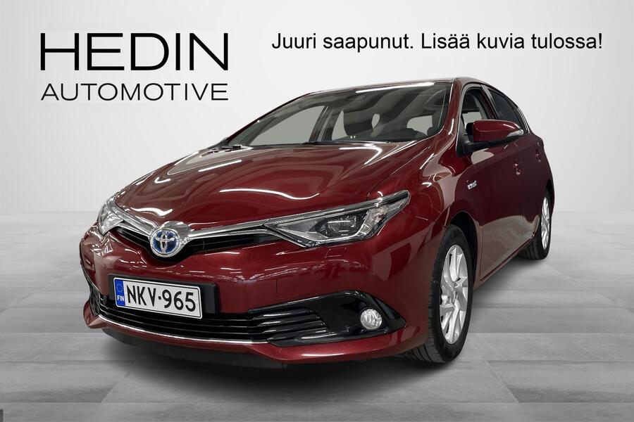 Toyota Auris vaihtoauto
