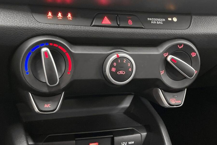 Kia Stonic vaihtoauto