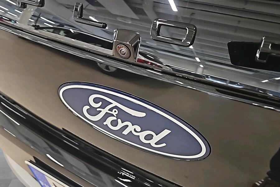 Ford USA Explorer vaihtoauto